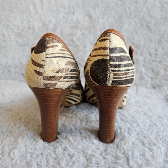 Banana Republic Women's Textured Fabric Slip On Pump‎ Block Heels Size 6.5 Brown - Picture 4 of 7